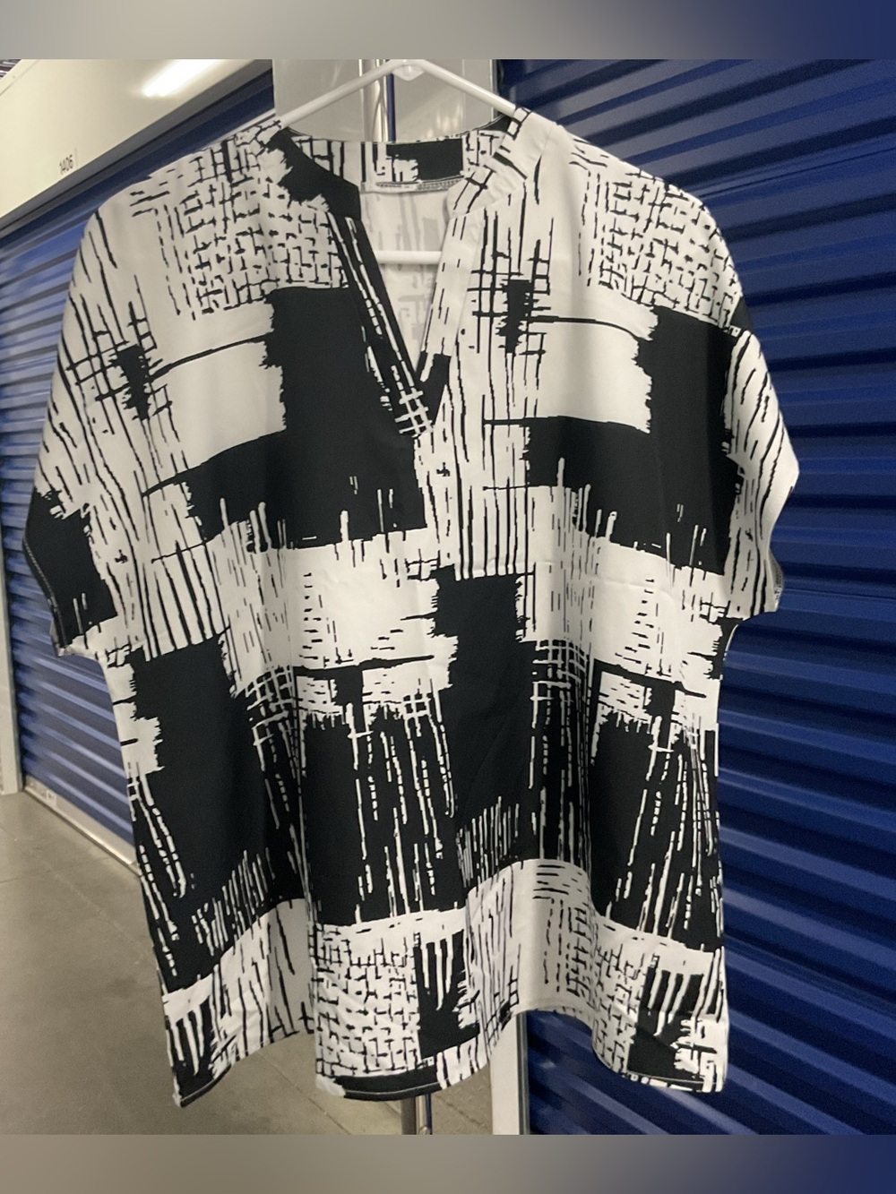 Black and White Abstract Box-Print V-Notch Blouse